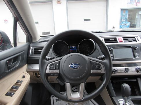 Used 2015 Subaru Outback 2.5i Premium image 16