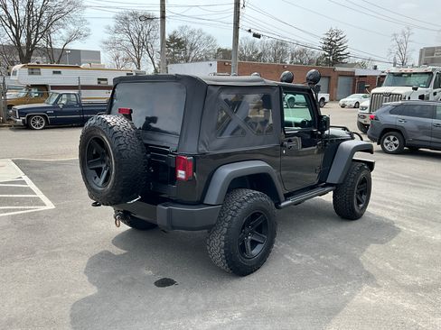 Used 2016 Jeep Wrangler Sport image 24