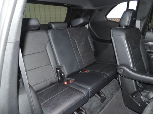 Used 2026 Buick Enclave AWD Sport Touring image 28