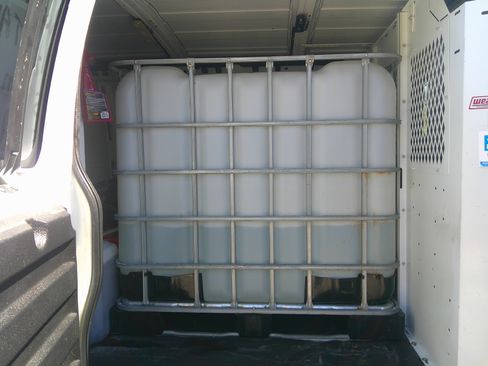 Used 2018 Chevrolet Express 2500 LS image 9