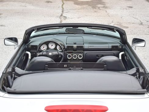 Used 2001 Toyota MR2 Spyder UNAVAIL RWD image 58