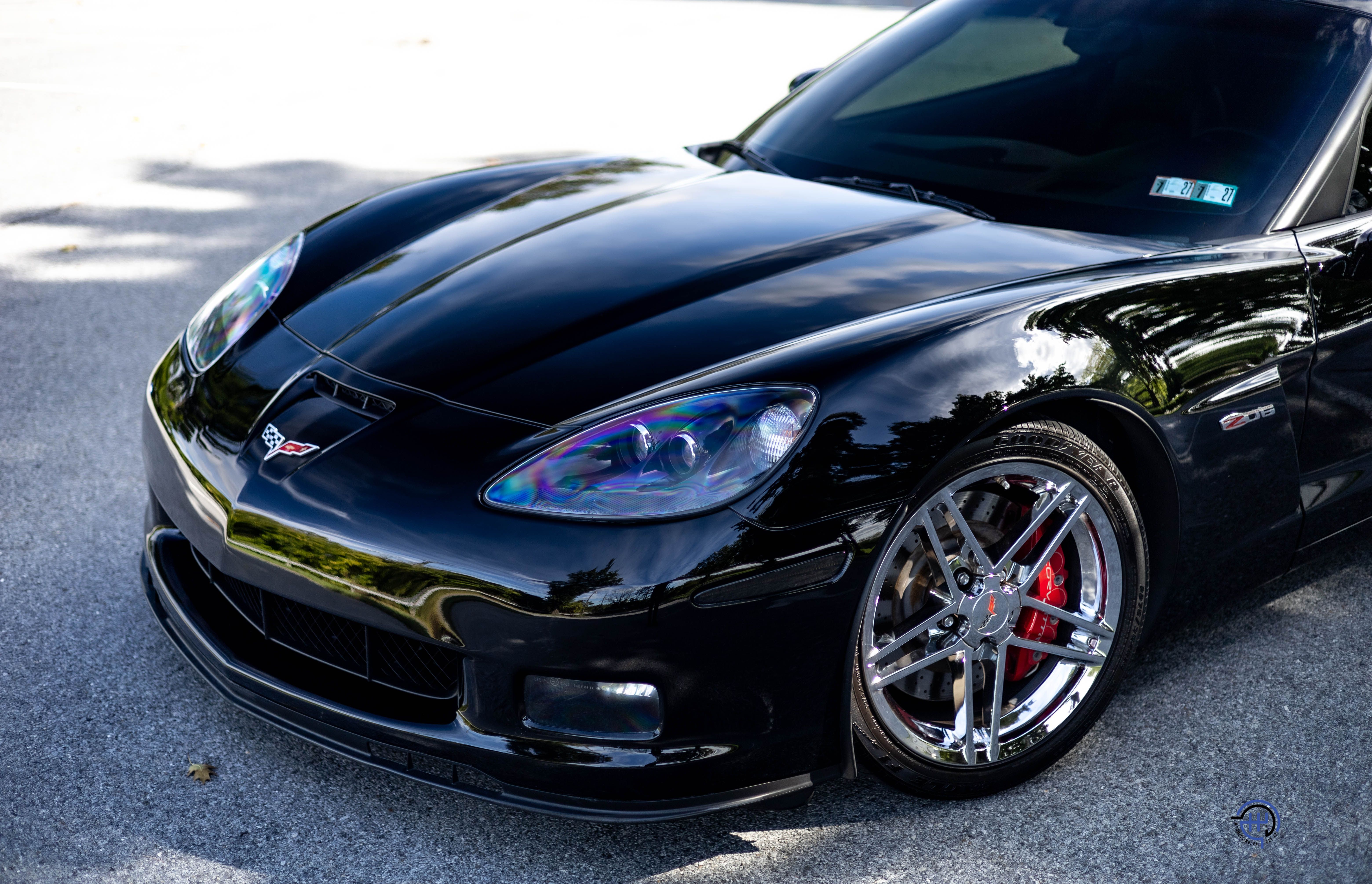 Used 2008 Chevrolet Corvette Z06 Coupe w/ 2LZ RWD image 4