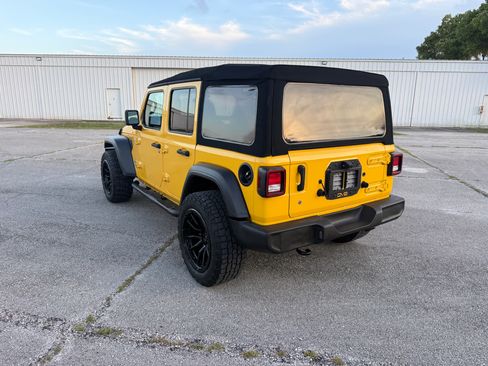 Used 2019 Jeep Wrangler 4WD Unlimited Sport image 86