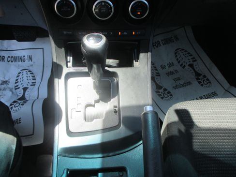 Used 2013 MAZDA MAZDA3 i Touring Hatchback FWD image 10