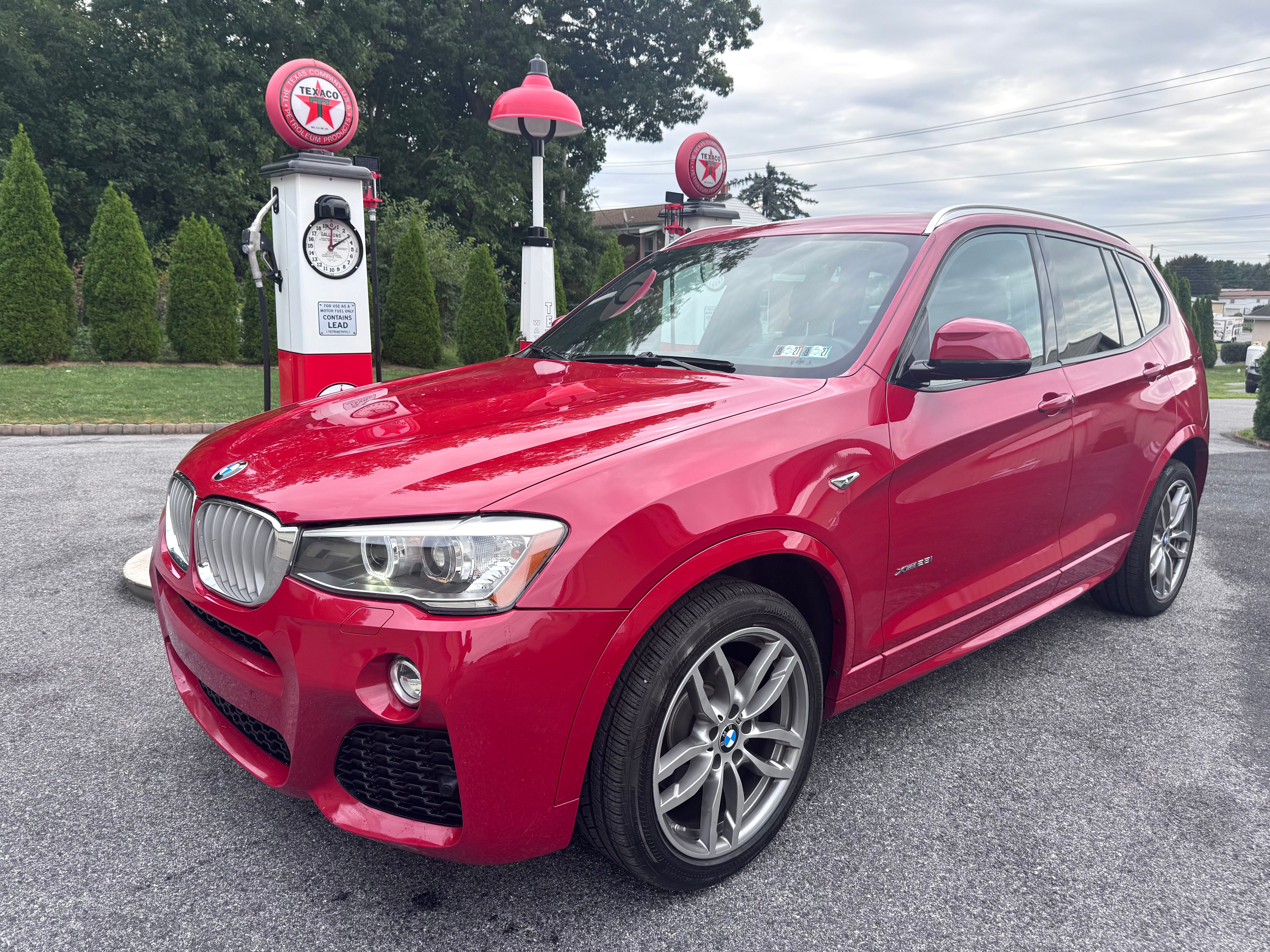 Used 2015 BMW X3 xDrive28i AWD/4WD image 1
