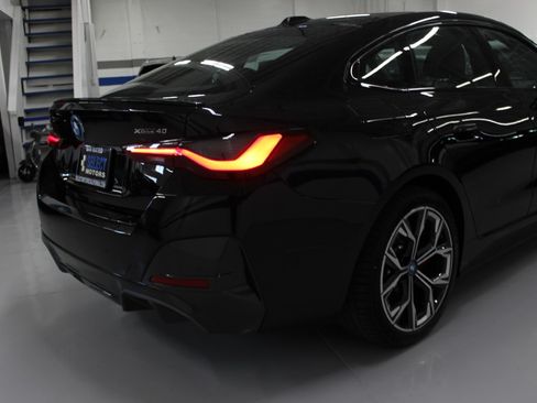 Used 2024 BMW i4 xDrive40i image 7