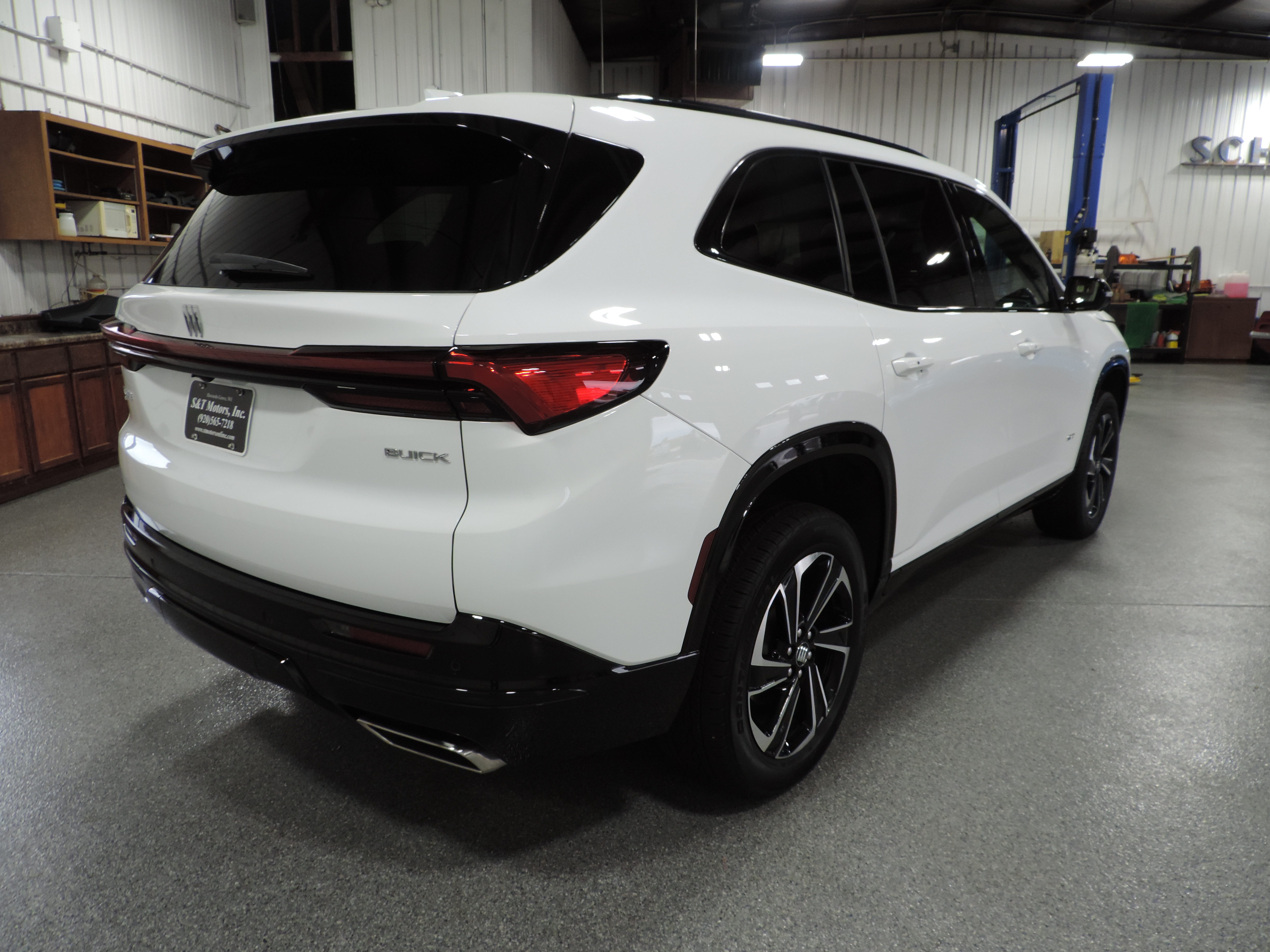 Used 2026 Buick Enclave AWD Sport Touring image 21