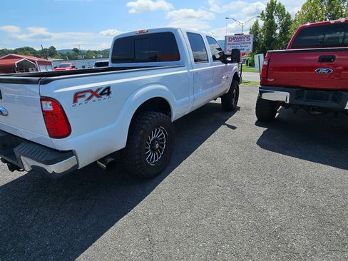 Used 2015 Ford F250 4x4 Crew Cab Super Duty image 3