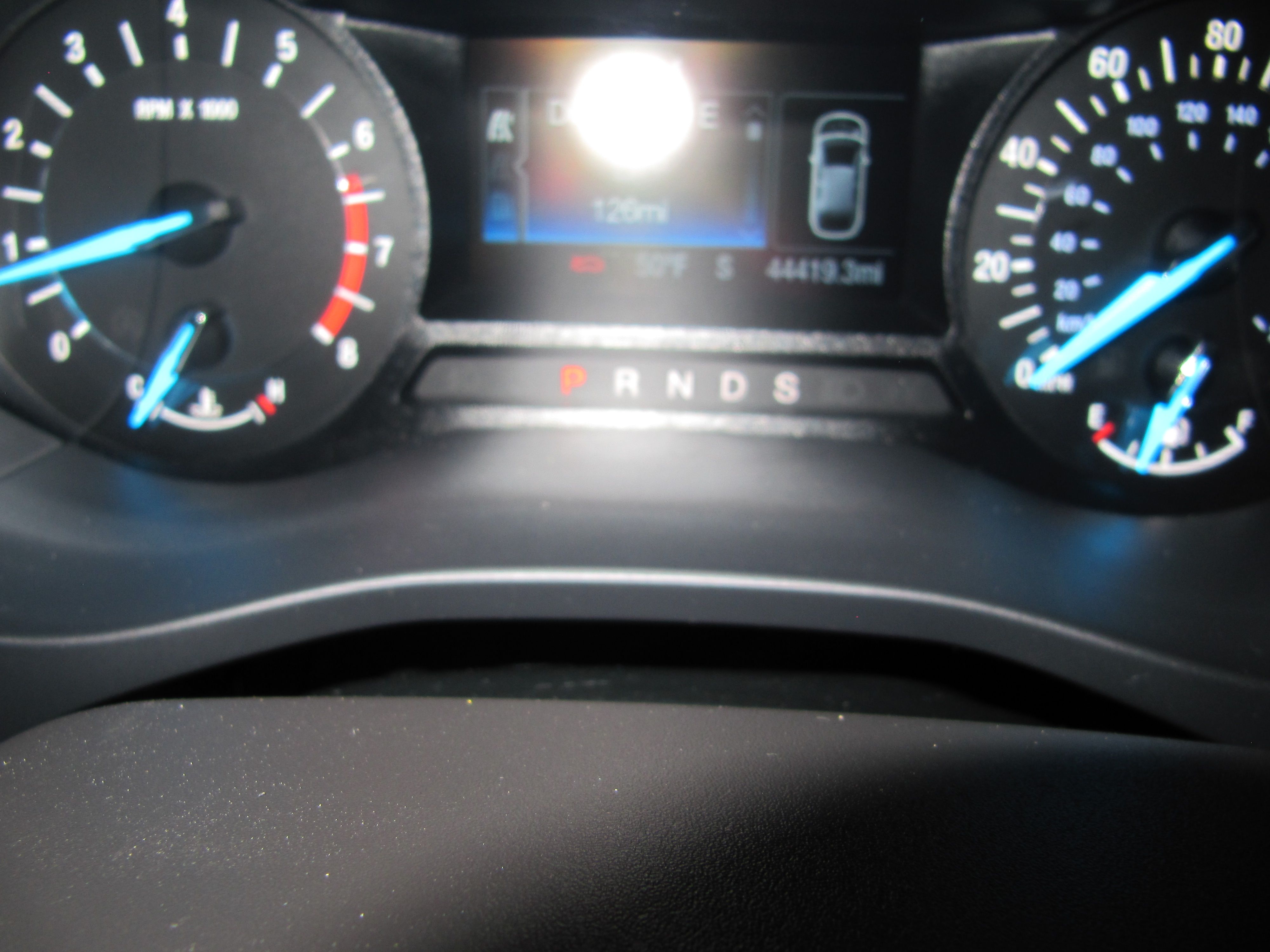 Used 2015 Ford Fusion SE FWD image 15