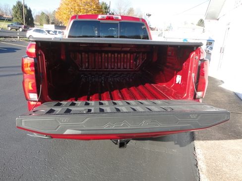 Used 2023 Chevrolet Colorado LT image 14