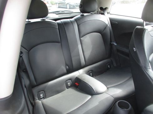 Used 2015 MINI Cooper S image 7