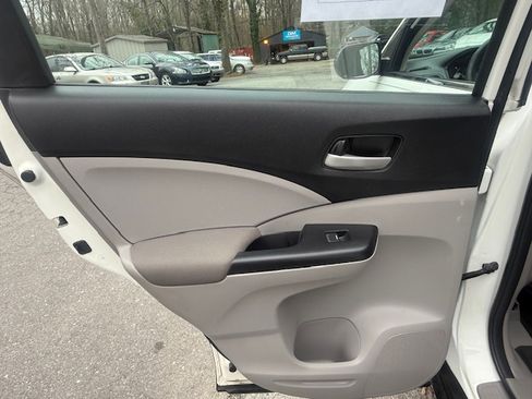 Used 2012 Honda CR-V LX image 19