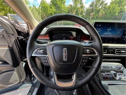 Used 2021 Lincoln Nautilus Reserve image 26