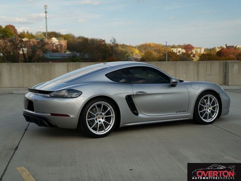 Used 2022 Porsche 718 Cayman GTS image 5