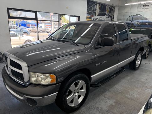 Used 2004 Dodge Ram 1500 Truck 2WD Quad Cab image 1