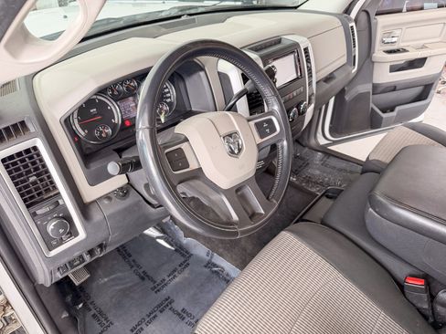 Used 2011 RAM 2500 4x4 Crew Cab image 7