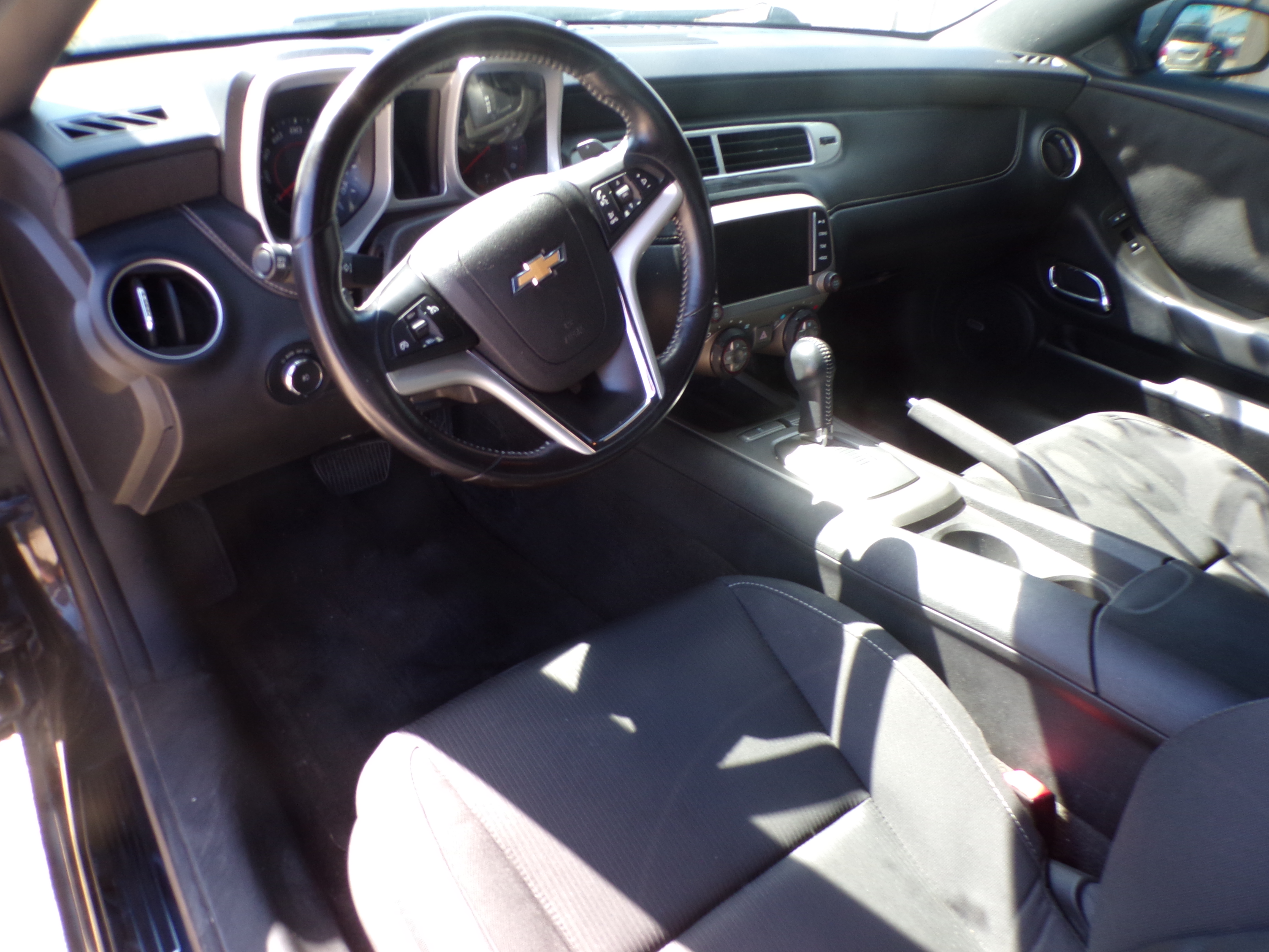 Used 2014 Chevrolet Camaro LT RWD image 8