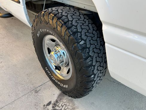 Used 1999 Dodge Ram 2500 Truck SLT image 24