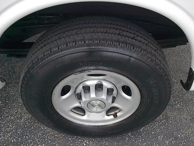 Used 2020 Chevrolet Express 3500 UNAVAIL RWD image 24
