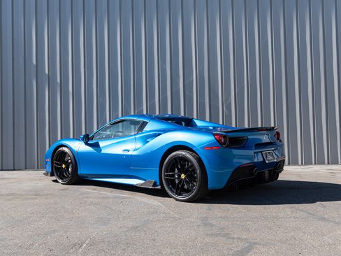 Used 2017 Ferrari 488 Spider RWD image 6