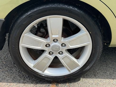 Used 2011 Kia Soul ! image 28