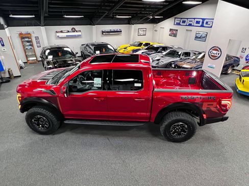 Used 2025 Ford F150 Raptor R image 9
