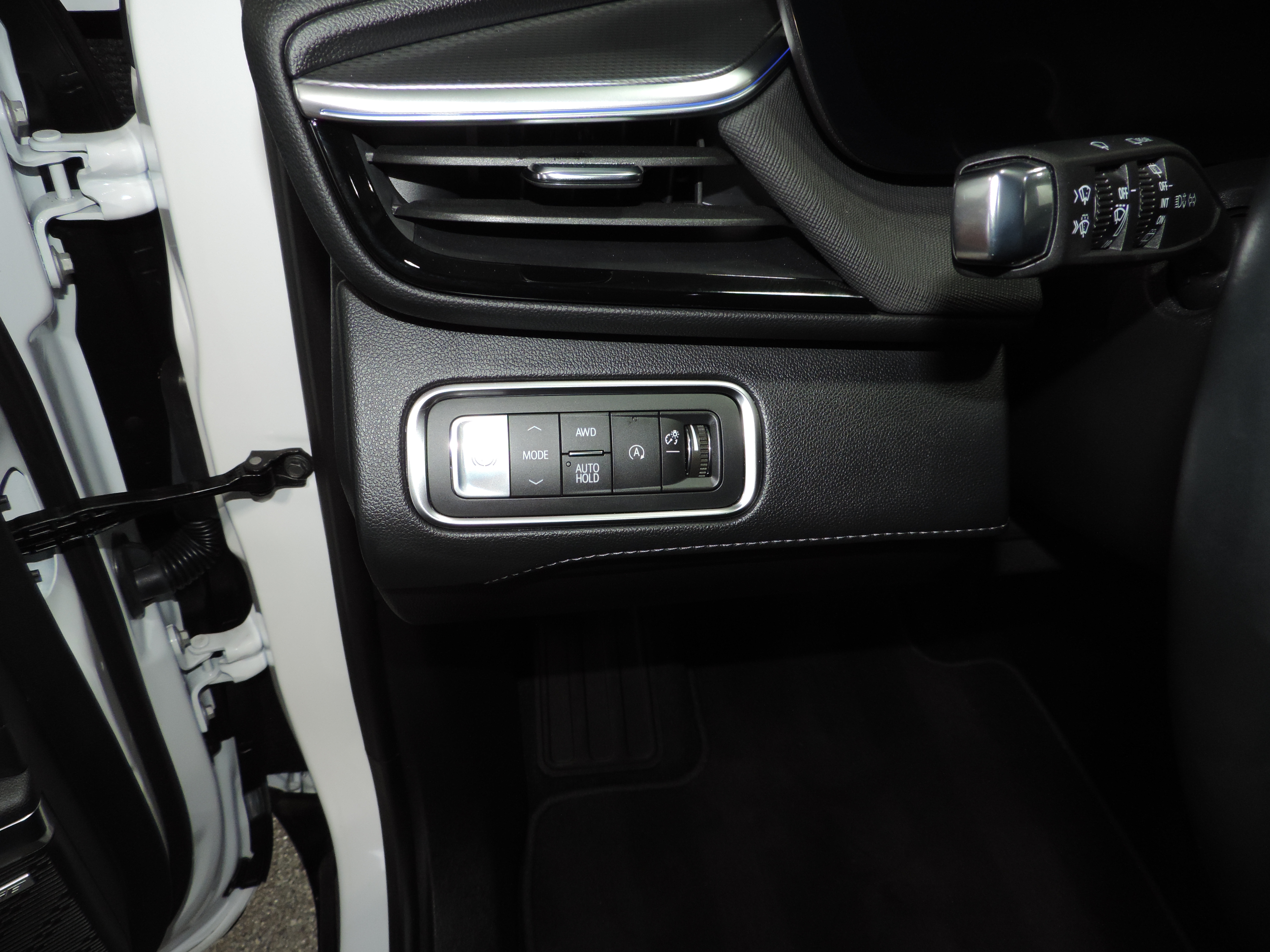 Used 2026 Buick Enclave AWD Sport Touring image 40