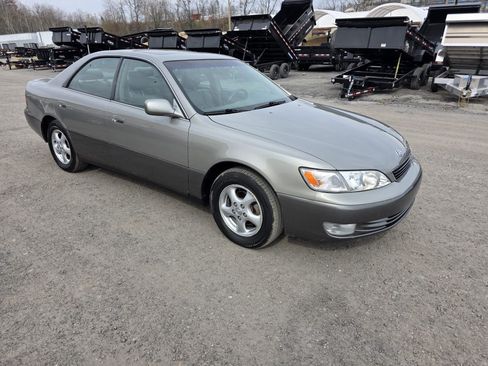 Used 1999 Lexus ES 300 UNAVAIL FWD image 1