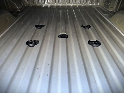 Used 2025 GMC Sierra 2500 AT4 image 15