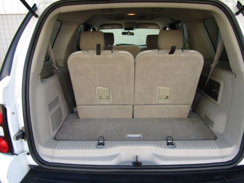 Used 2007 Ford Explorer XLT image 12