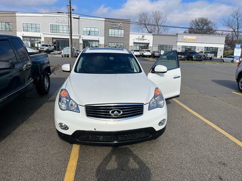 Used 2015 INFINITI QX50 Journey image 2