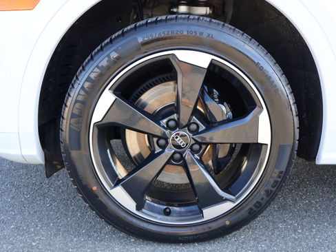 Used 2019 Audi SQ5 Premium Plus image 35