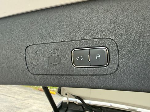 Used 2025 Lincoln Aviator 2WD Reserve image 22
