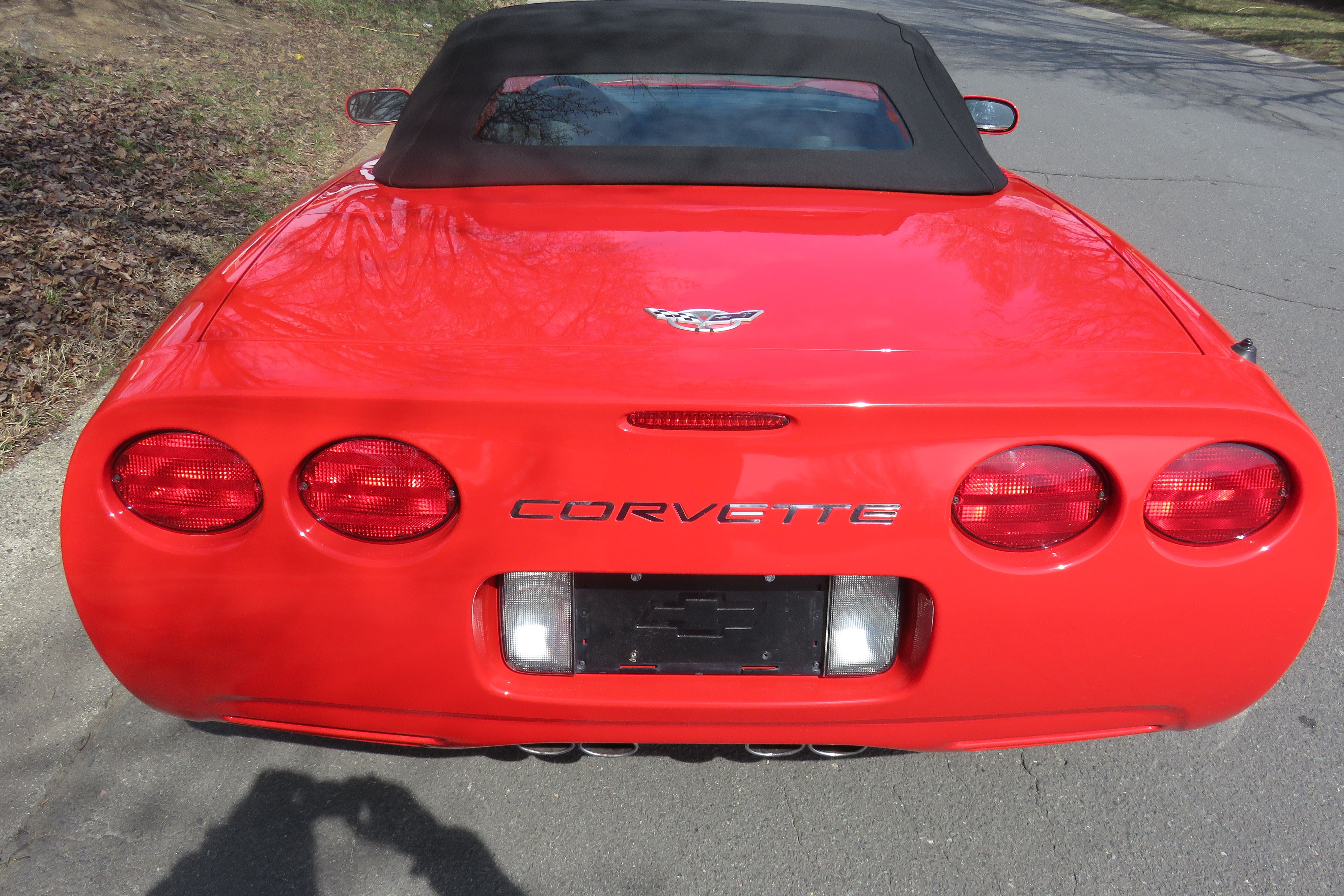 Used 2003 Chevrolet Corvette Convertible RWD image 10