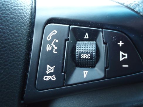Used 2013 Chevrolet Cruze LS FWD image 15