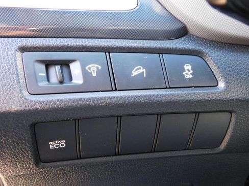 Used 2015 Hyundai Santa Fe Sport image 12