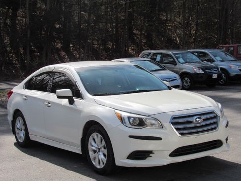 Used 2016 Subaru Legacy 2.5i Premium image 13