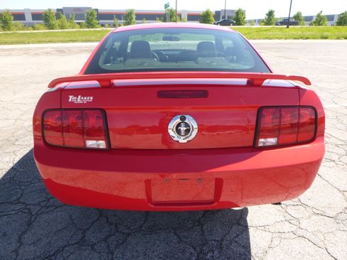 Used 2005 Ford Mustang Coupe RWD image 7