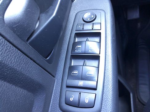 Used 2015 RAM 1500 Tradesman image 22