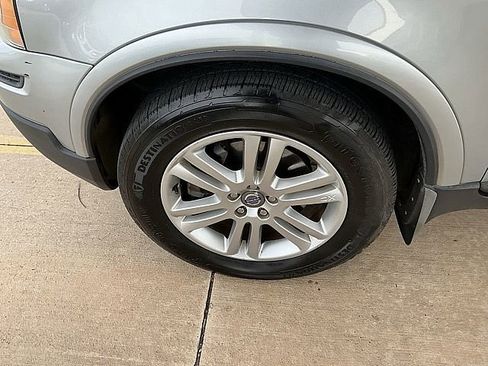 Used 2010 Volvo XC90 3.2 image 9