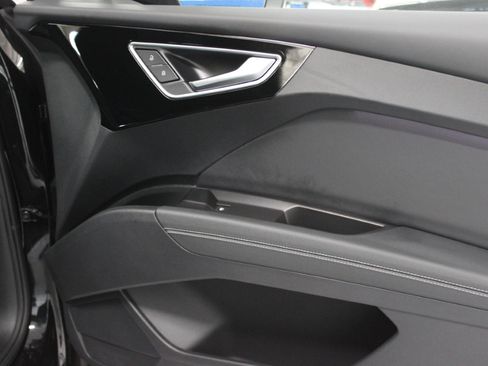 Used 2024 Audi Q4 e-tron Premium Plus image 41