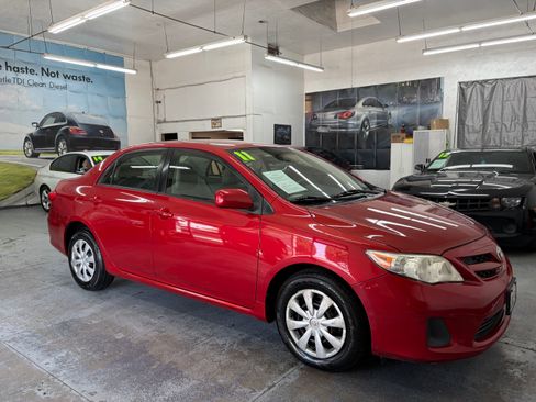 Used 2011 Toyota Corolla LE FWD image 11