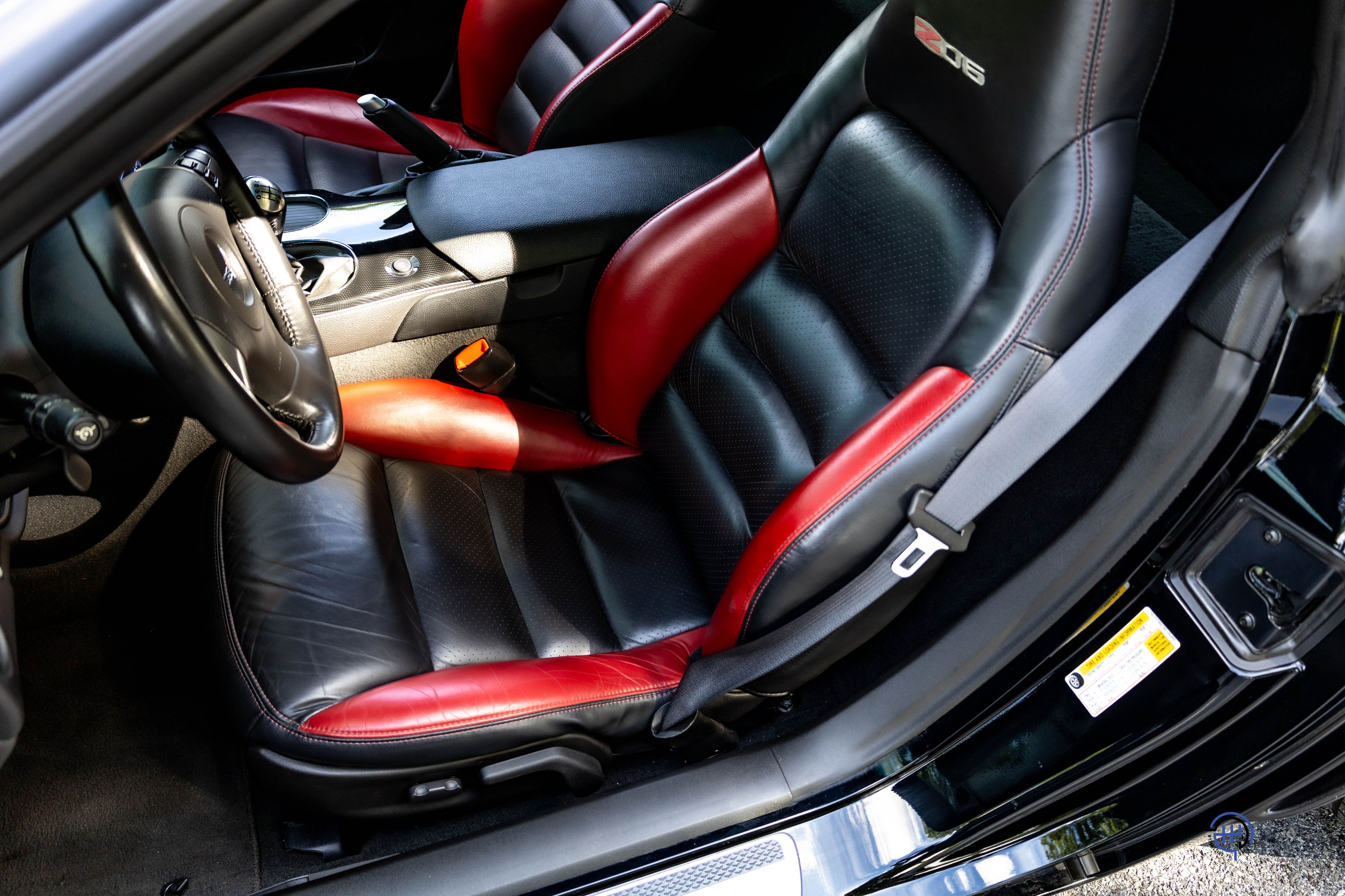 Used 2008 Chevrolet Corvette Z06 Coupe w/ 2LZ RWD image 38