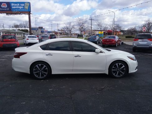 Used 2017 Nissan Altima 2.5 SR image 30