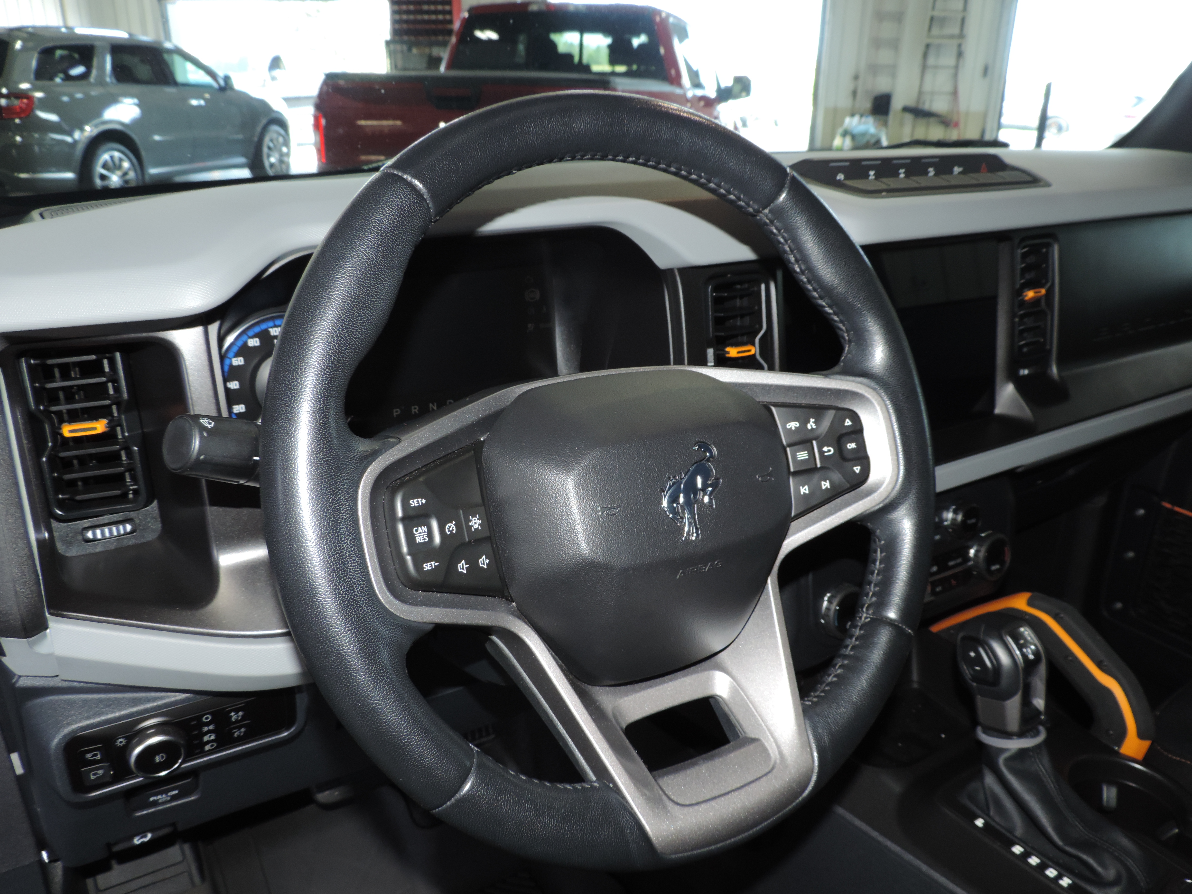 Used 2023 Ford Bronco 4-Door Badlands AWD/4WD image 39