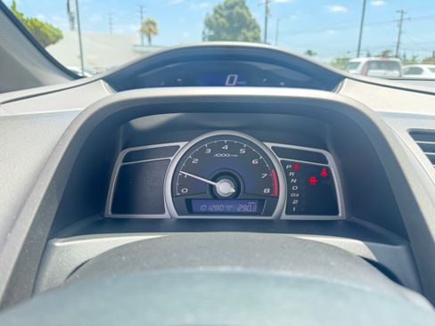 Used 2006 Honda Civic LX Coupe image 24