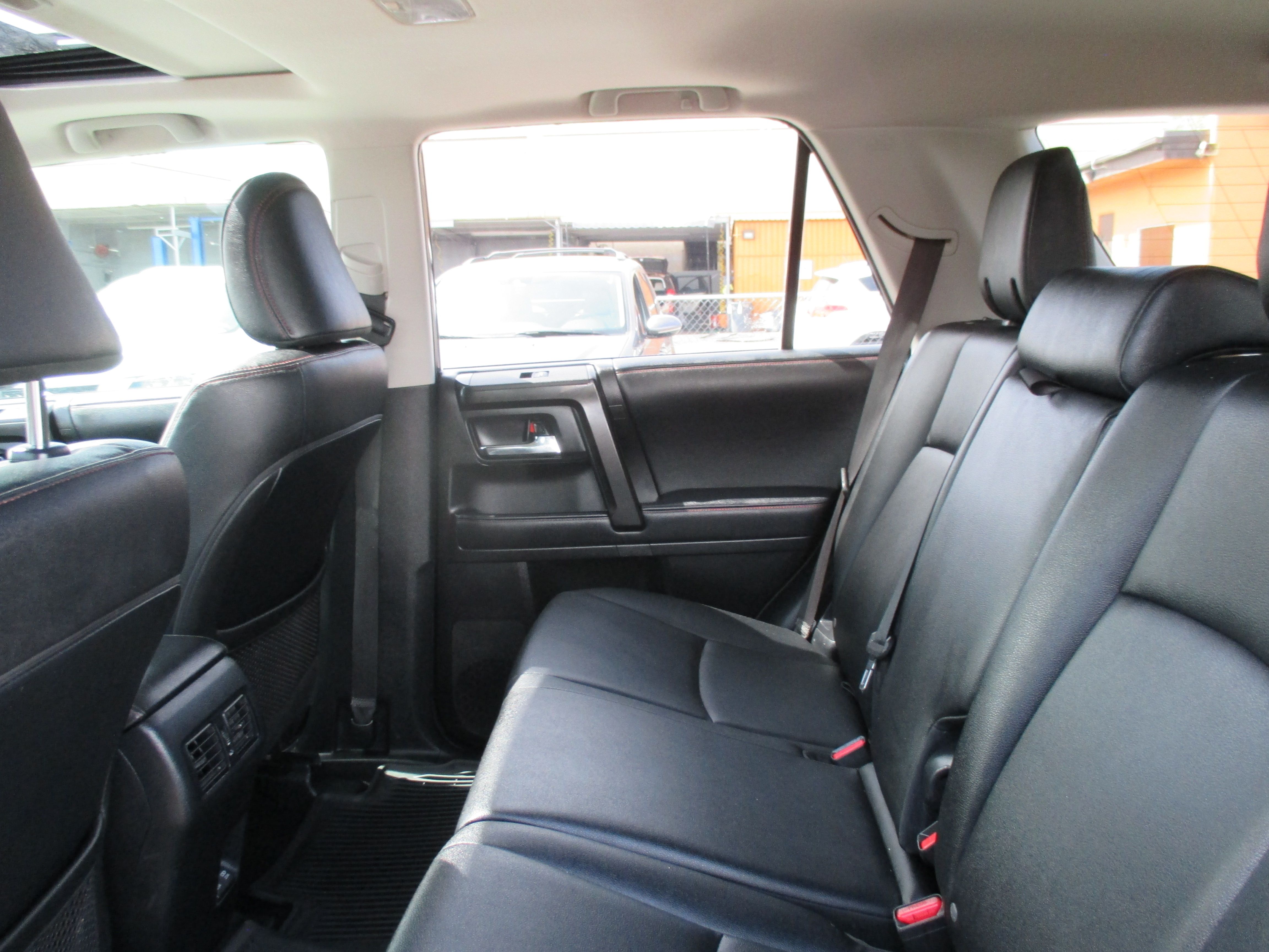 Used 2022 Toyota 4Runner 4WD TRD Off-Road Premium image 10