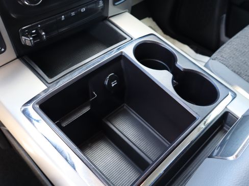 Used 2013 RAM 2500 SLT image 31