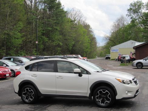 Used 2013 Subaru XV Crosstrek 2.0i Premium AWD/4WD image 10