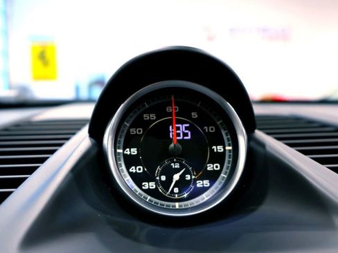 Used 2018 Porsche 911 Carrera 4 GTS image 28